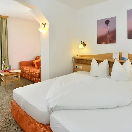Hotel Diana Seefeld w Tirolu