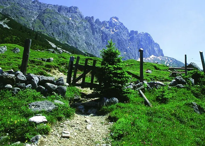 Hotel Diana Seefeld w Tirolu