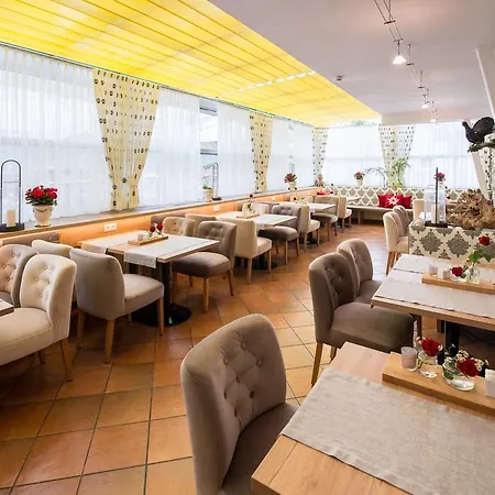 Hotel Diana 3*